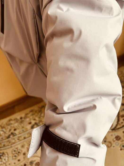 Продам лыжный костюм на девочку