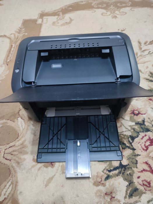 Принтер Canon i-sensys lbp6000b в хорошем состоянии