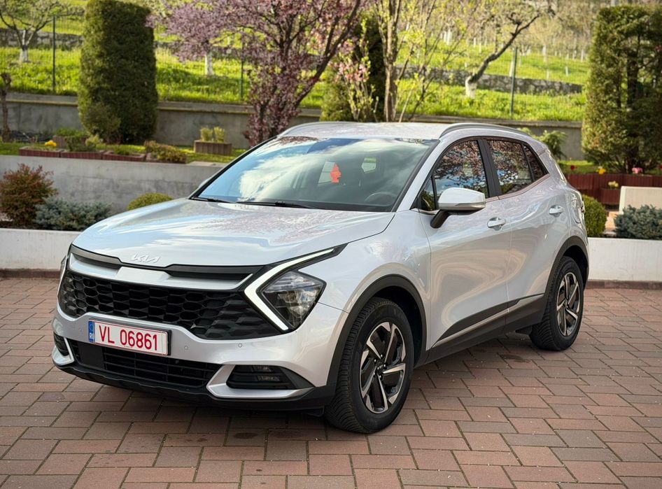 Kia Sportage 1.6 T-GDI -230Cp/Hybrid
Vision Benzina Hybrid
