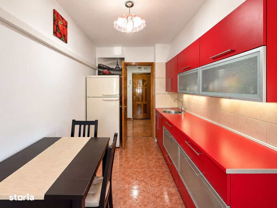 Victoria-Bd Tomis | Apart decomandat, renovat, mobilat si parcare
