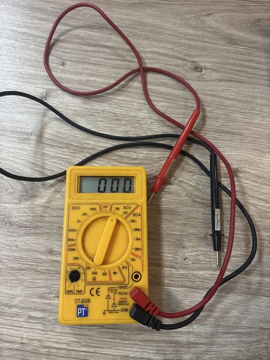 Multimeatru digital DT-830B