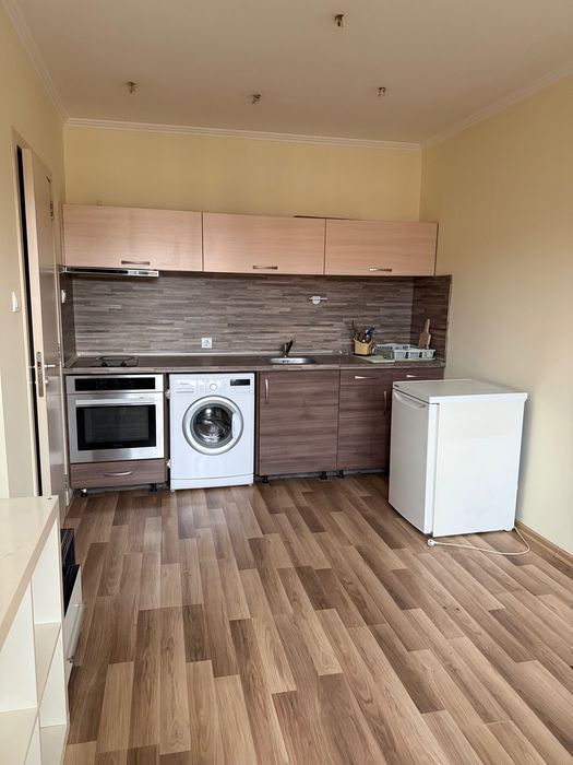 Маломерен двустаен от собственик до Четвъртък пазара