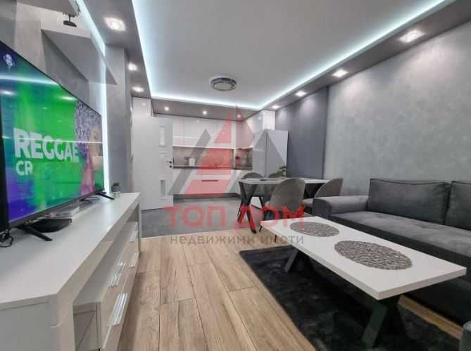 Дава се под наем Двустаен апартамент в Варна, Център - 65 кв.м за 612 € - Снимка #2