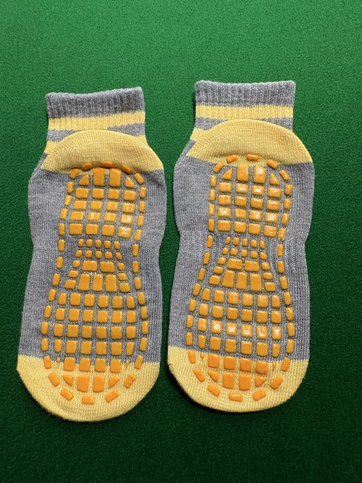 Ciorapi antiderapanti