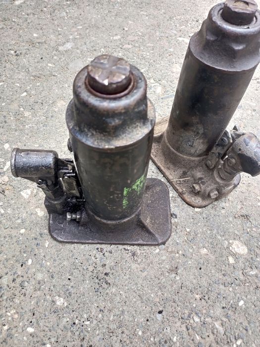 Домкрат 5 тонн гидравлический