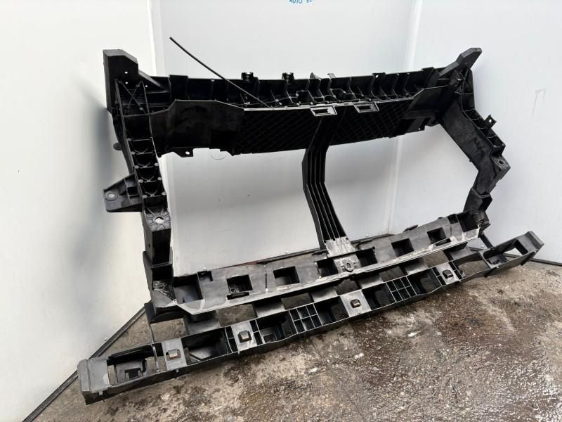 Trager Opel Vivaro B