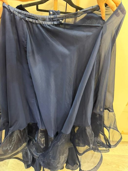 Продам бальное платье в хорошем состоянии