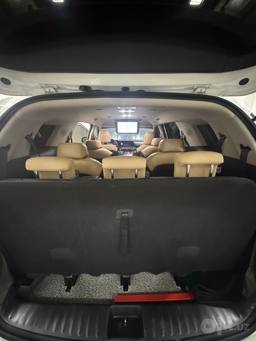 Kia carnival 2023 yil koreya