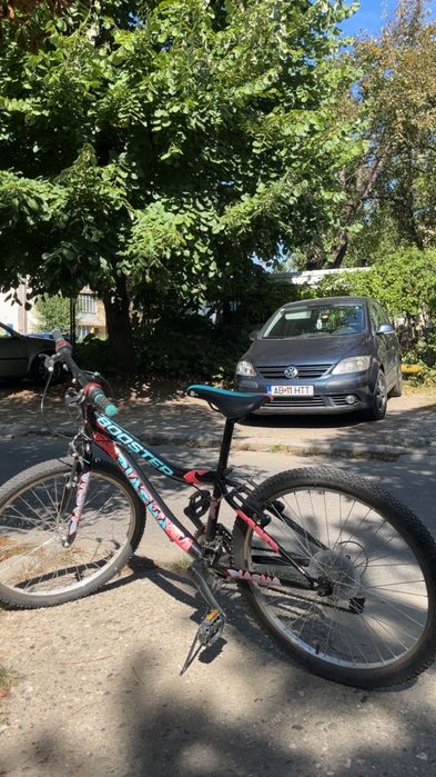 Bicicleta fete aproape nouă arată impecabil