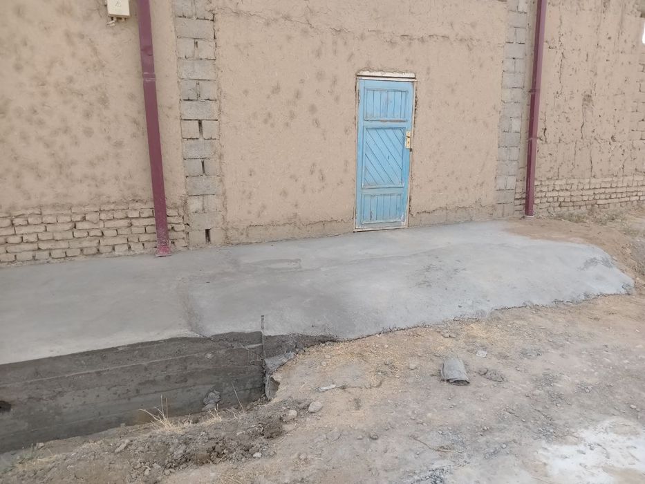 Куриб битмаган участка сотилади 8 сутик