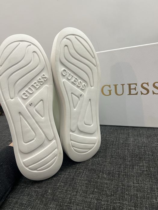 Оригинални маратонки Guess, номер 37