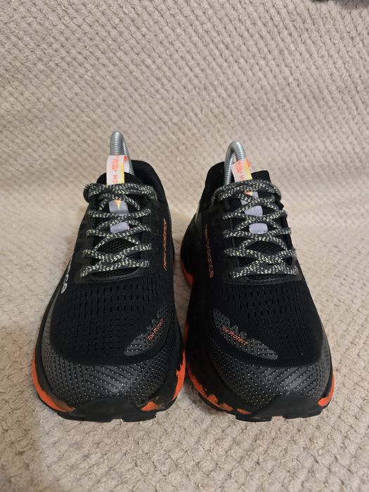 Adidasi New Balance nr 37 pret 270 lei