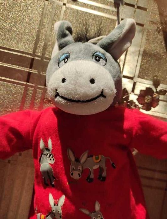 Магаре-кукла в цял размер с отвор за ръка за игра на куклен театър