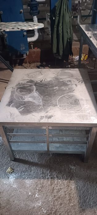 Продам подставку под печь,