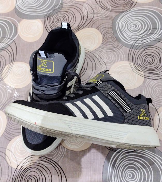 Продавам:Маратонки"Tuccon" внос Чехия