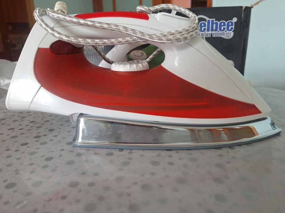 Продам новый утюг