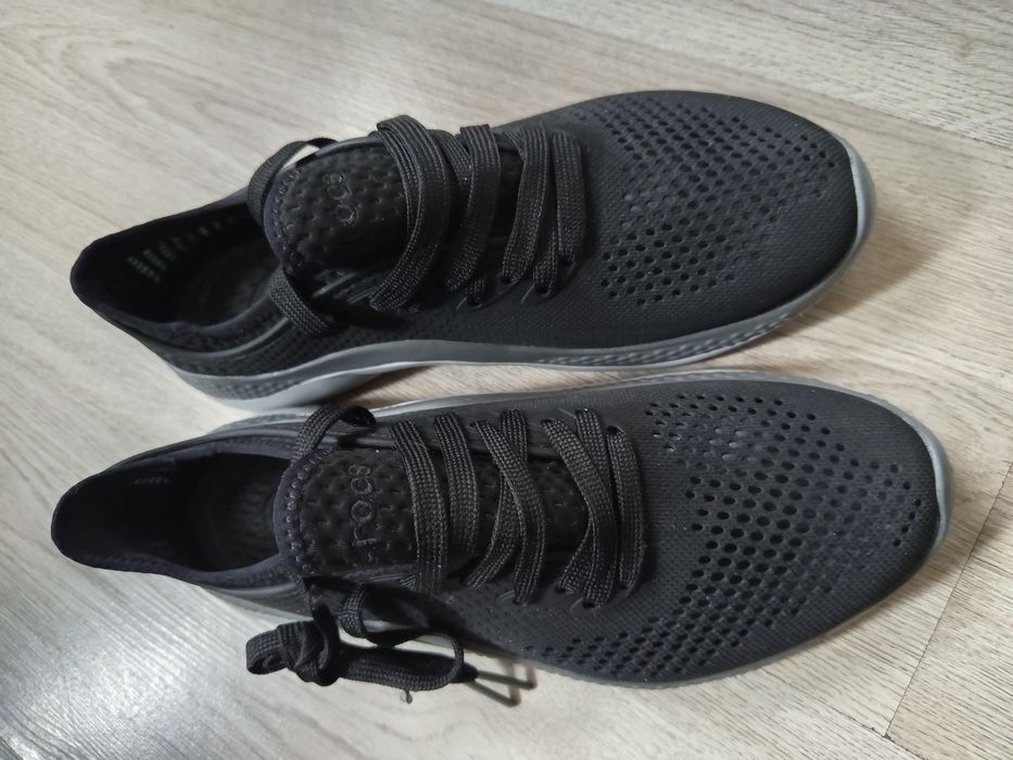 Дамски обувки за спорт Crocs