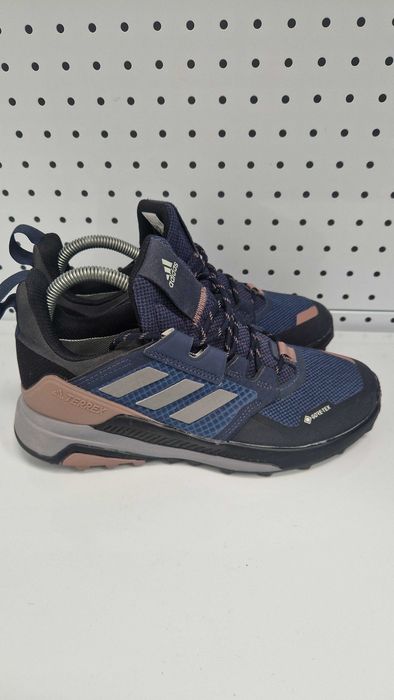 Оригинални дамски маратонки- Adidas Terrex