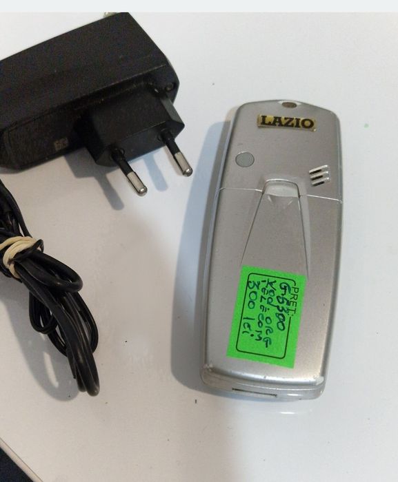 Telefon lg cu butoane