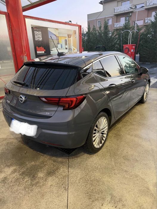 Opel astra K.