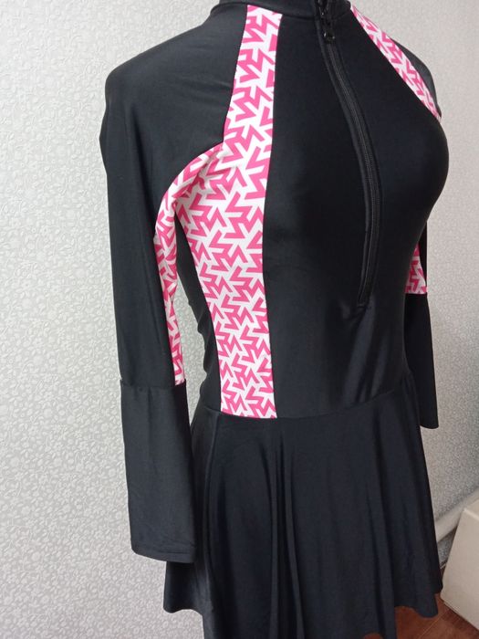 Продам купальник