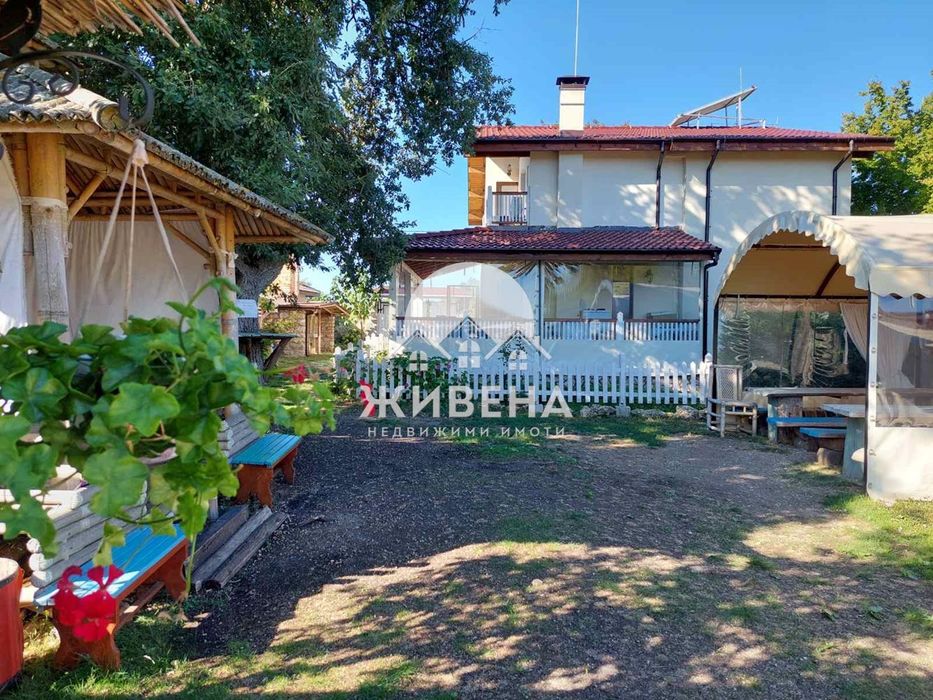 Дава се под наем Къща в с. Доброглед, Област Варна - 172 кв.м за 1196.97 € - Снимка #1