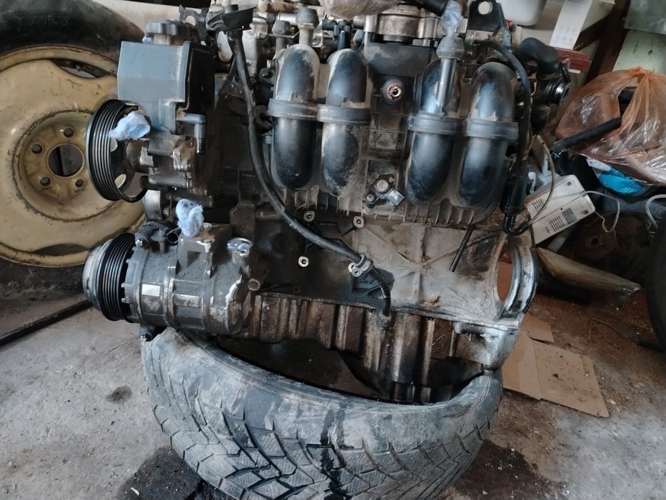 Двигатель на мерседес 111, компрессор,  объем 2.0