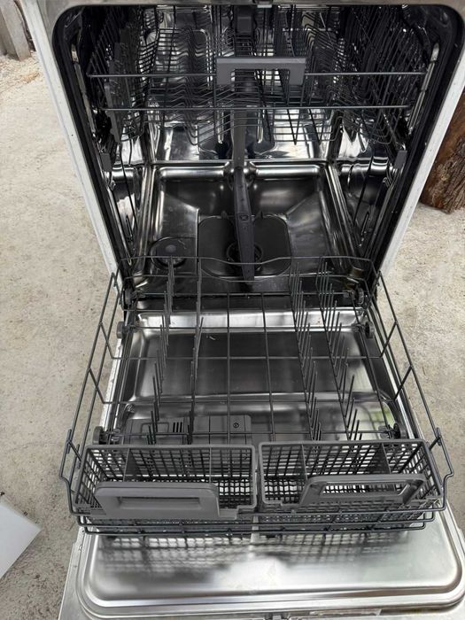 Посудомоечная машина Whirpool