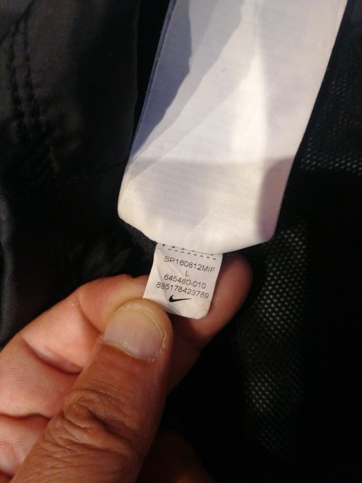 Ветровка на Nike размер л