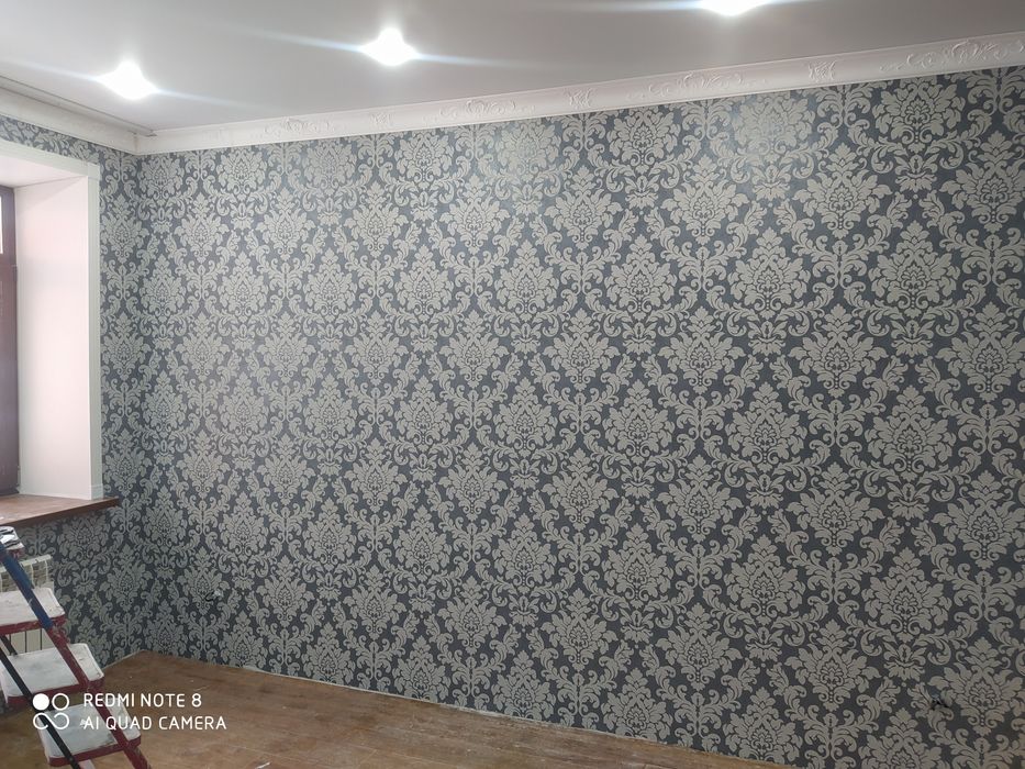 Качественная поклейка обоев  ,галтелей