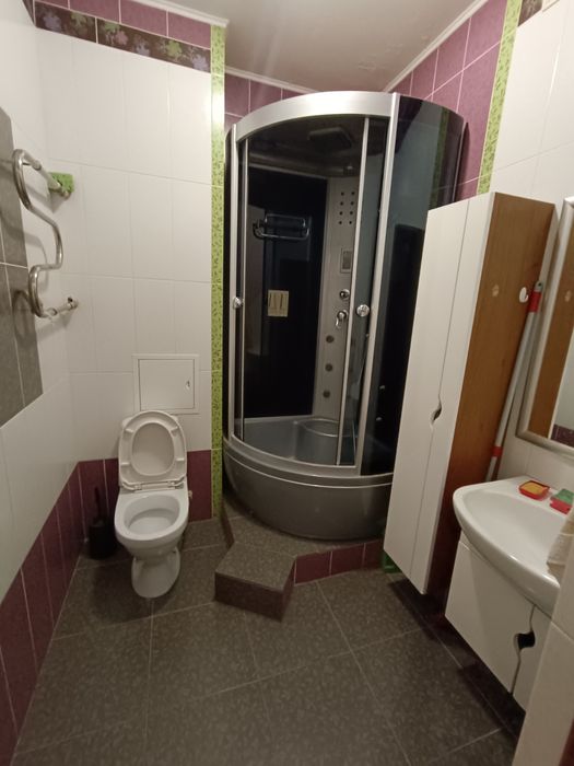 Посуточно 1 ком. квартиру 46 кв.м.