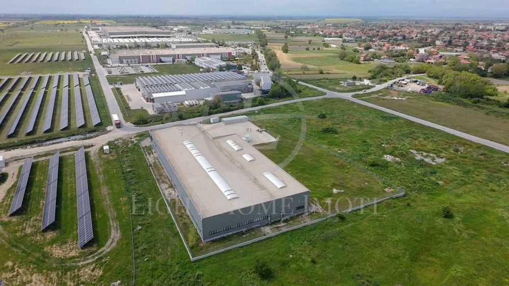 Реф. 4194 Промишлено Помещение в Индустриална зона Стряма