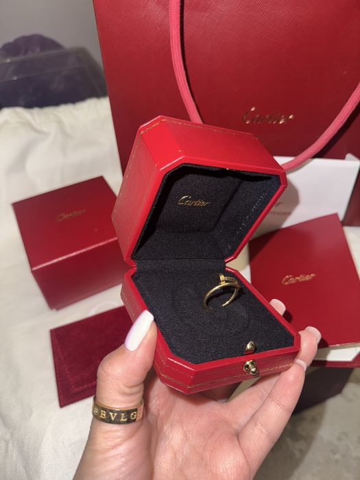 Продам кольцо Картье
