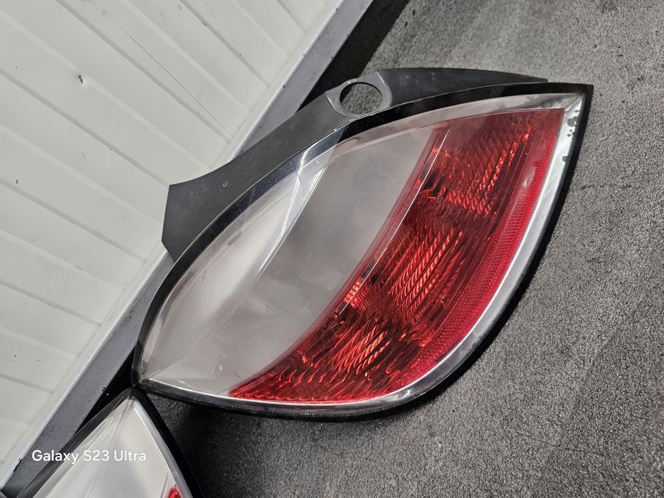 Triple spate Opel Astra H hatchback