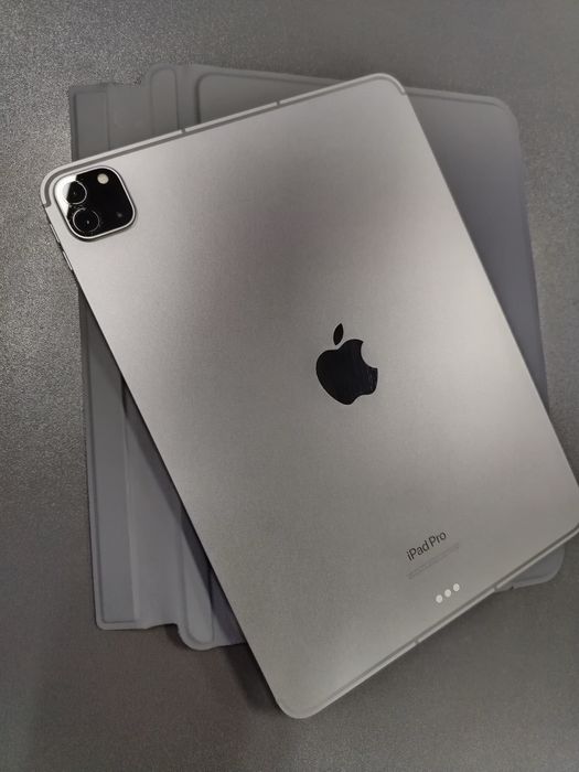 Ipad pro 11-inch 256gb  M2 chip wi-fi+cellular 5G LL/A 4th generation