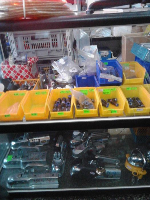 Резервни части за ремаркета и автоплатформa ветробрани HEKO