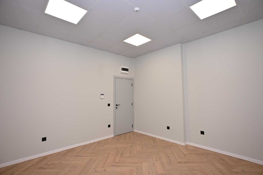 Дава се под наем Офис в Перник, Изток - 86 кв.м за 720 € - Снимка #4