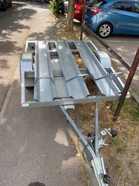Remorci de inchiriat moto/atv