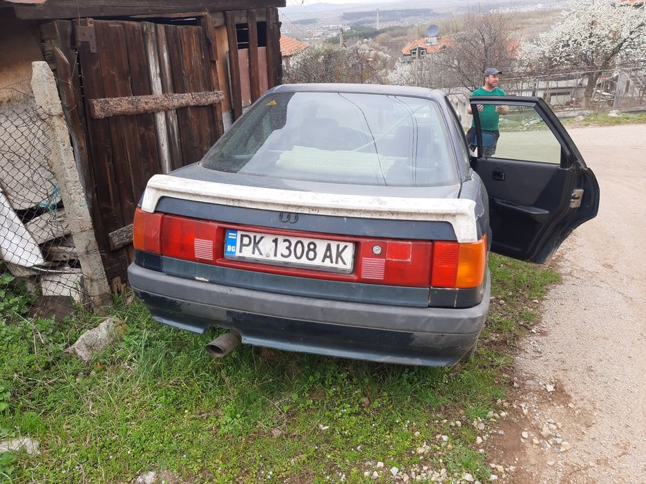 Продавам Audi 80 Quattro,1.8 и 2.0 бензин - на части!!!