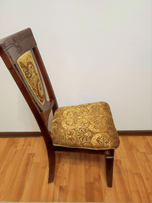Срочно продам стулья