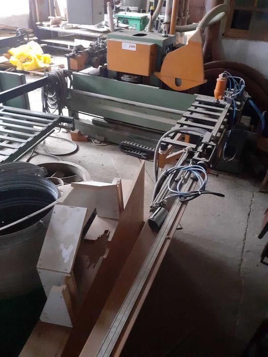 Вайнинг машина за дървена дограма