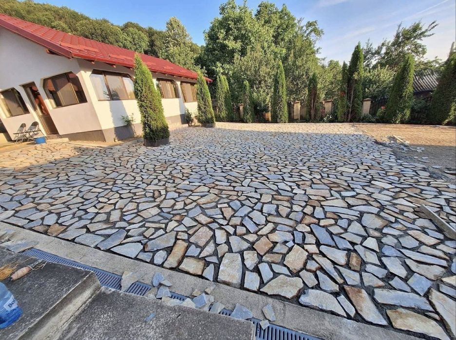 Vand si montez piatra oriunde in tara