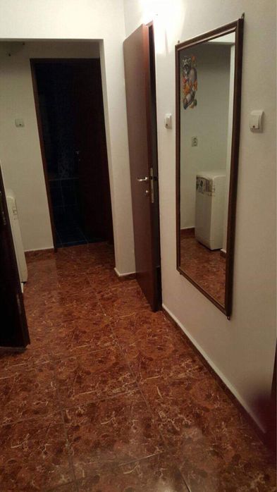 Inchiriez apartament