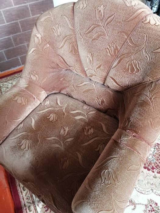 Кресло раскладной диван телевизор