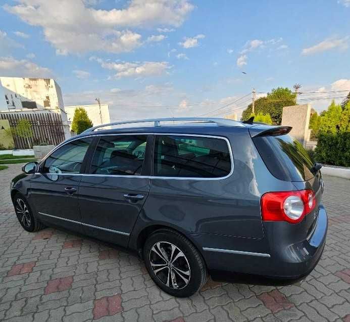 Vand VW Passat 4 X 4, an fabricație 2009, in stare generala foarte buna.