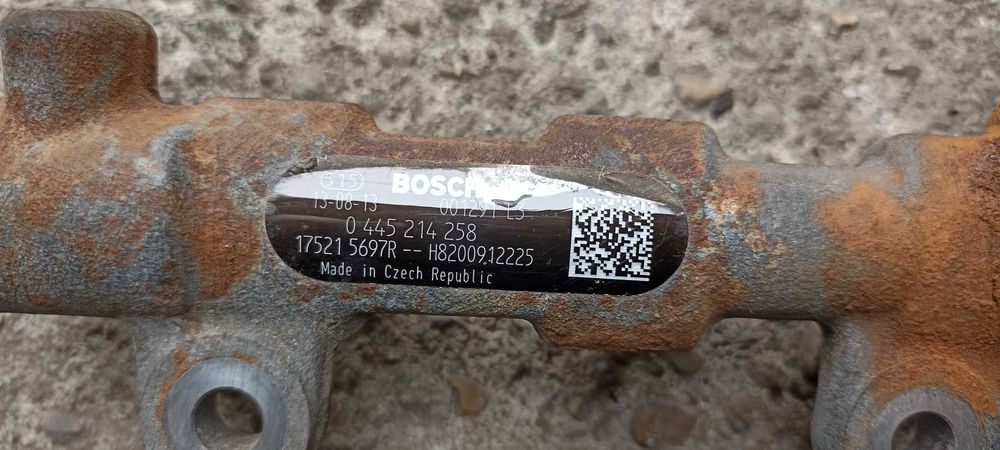 Rampa injectoare cu senzor Renault Master 3 Opel Movano Opel Vivaro