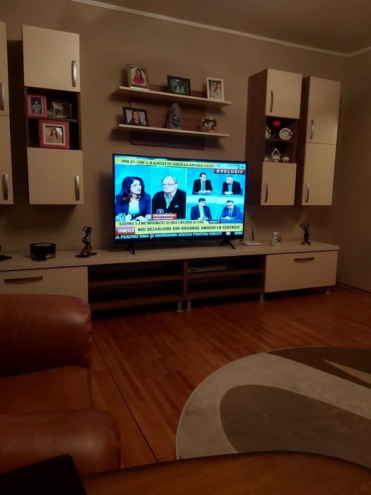 Ap.3 cam.Aradului,et.2  (1330€ m2)