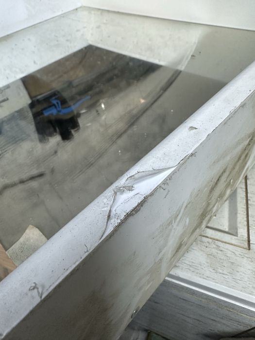 Подвесной шкаф для ванной