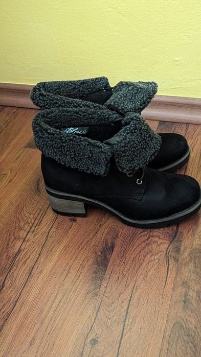 Ghete piele intoarsa 38