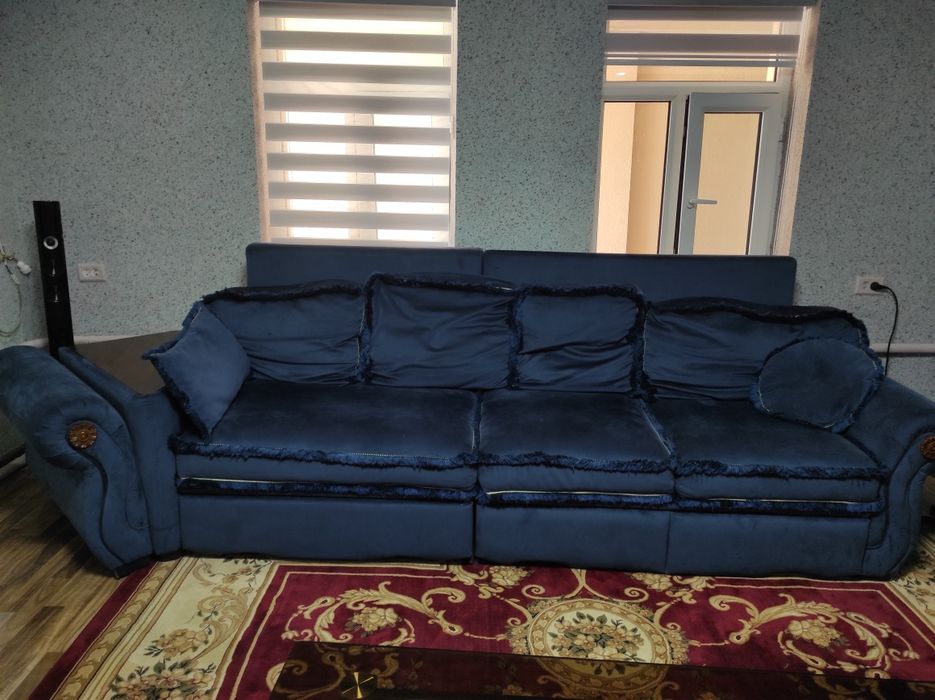 Продам срочно кухонный уголок